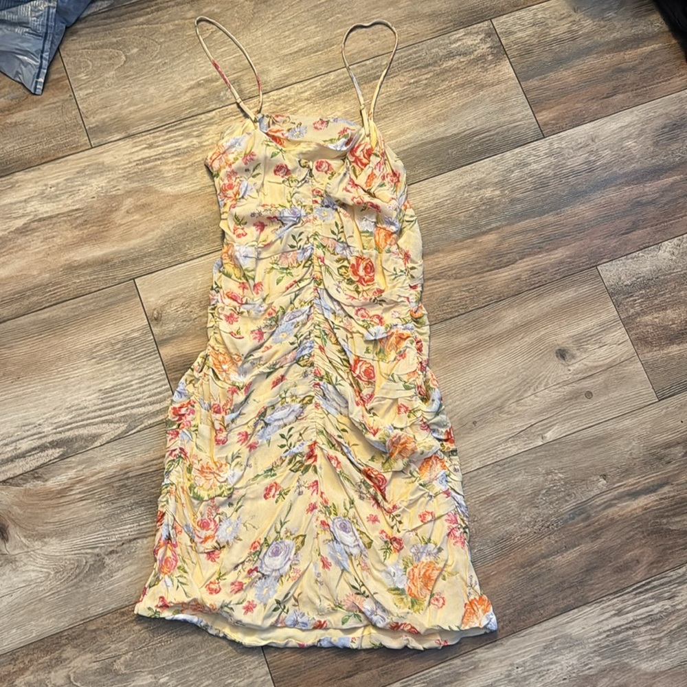 WeWoreWhat Ruched Dress - Picture 3 of 3